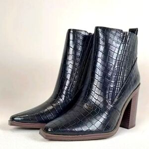 Black Croc-Embossed Ankle Boots Sz 10